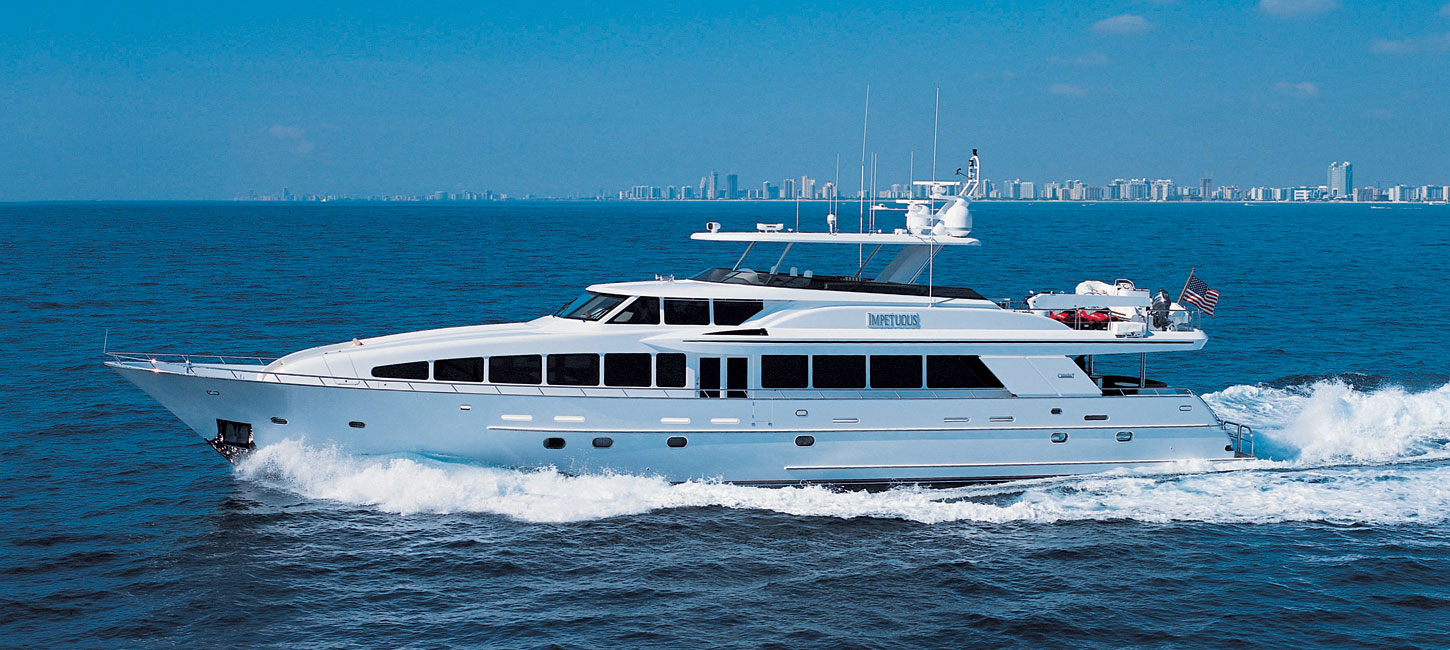 Long range yacht